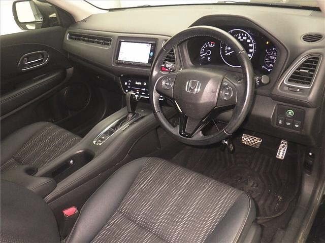 2016 Honda Vezel, photo 2 of 3