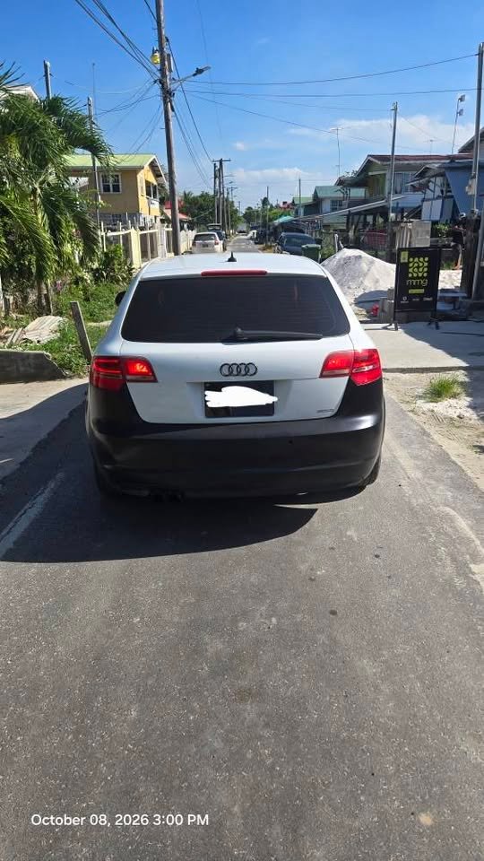 2010 Audi A3, photo 1 of 3