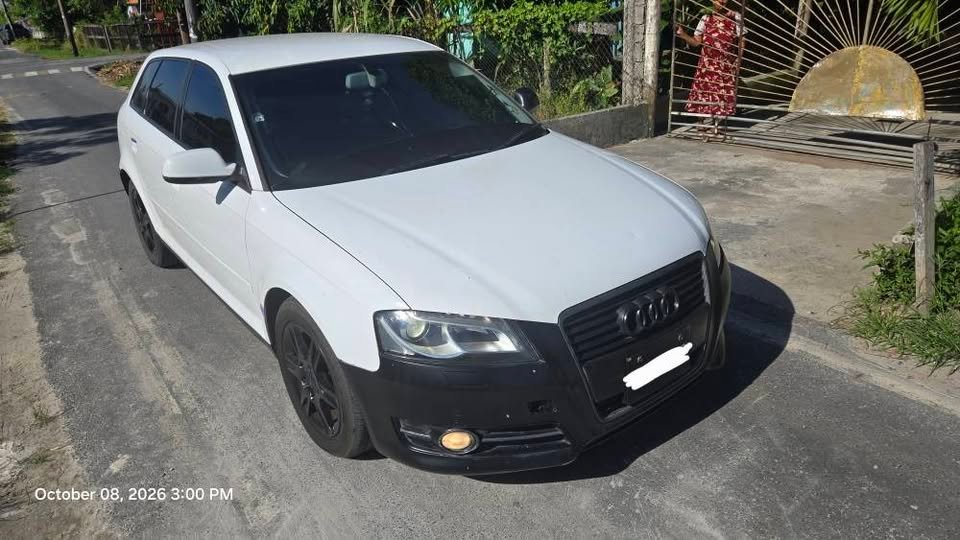 2010 Audi A3, photo 3 of 3