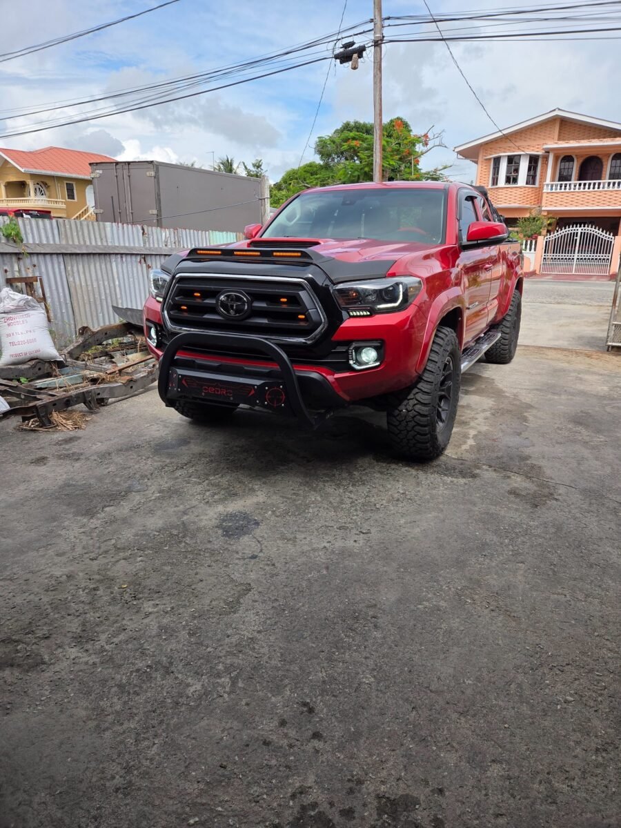 2020 Toyota Tacoma, photo 6 of 8